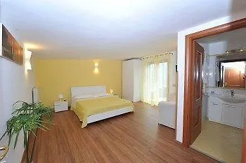 Bed and breakfast Sunflower 3*
